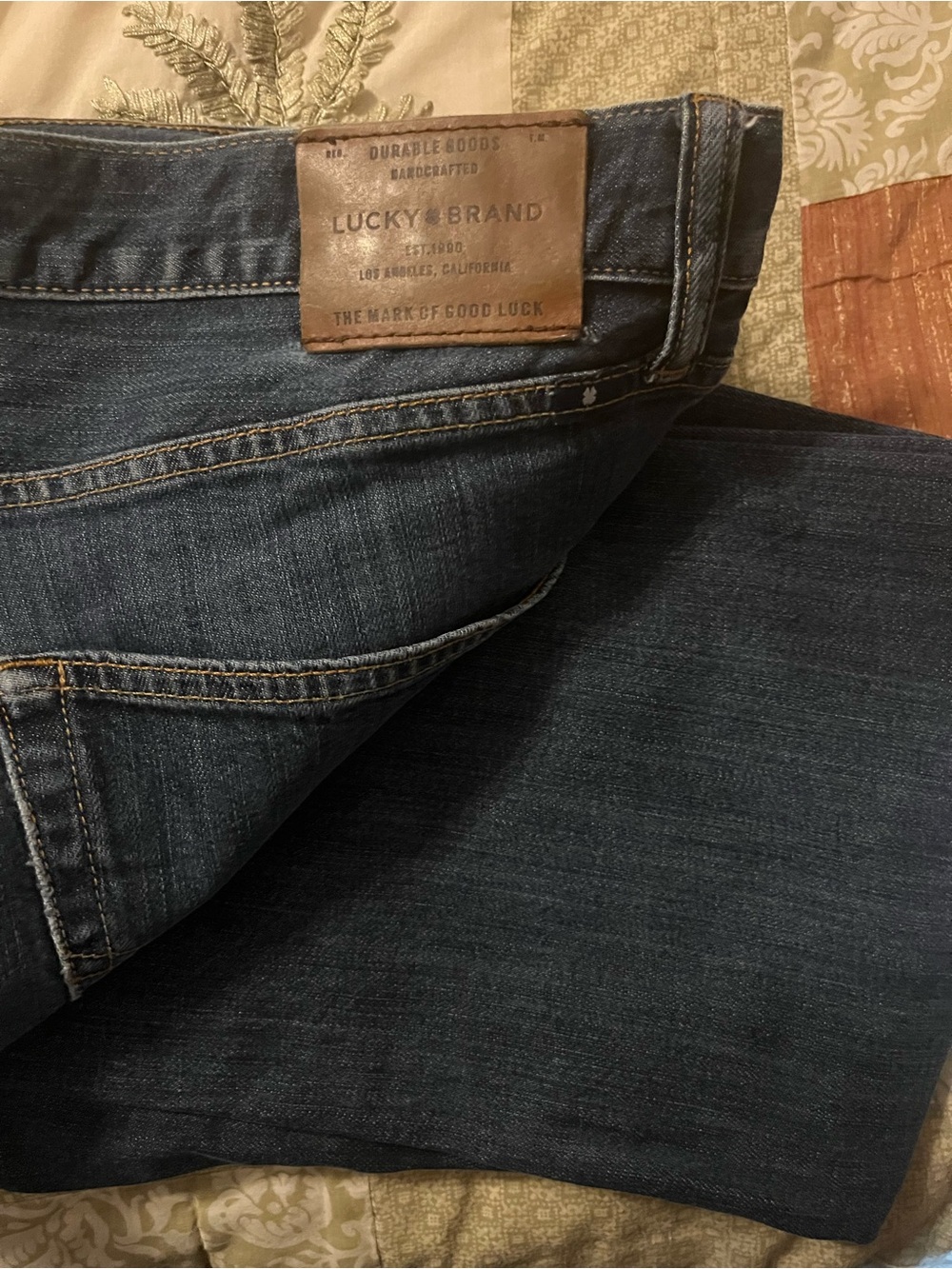 Lucky Brand 38x32 Men’s Dark Blue Athletic Slim jeans